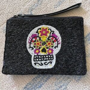 SUGAR SKULL LARGE DIA DE LOS MUERTOS FINELY BEADED WRISTLET CLUTCH BAG